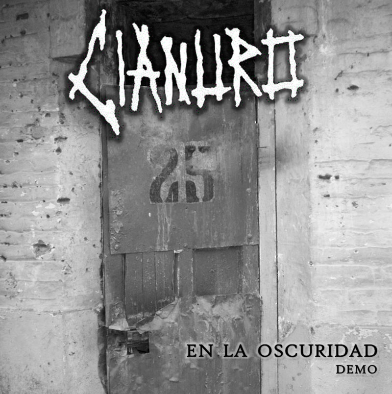 Descarga - Cianuro - En la Oscuridad - 2013