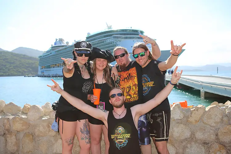 70.000 Tons of Metal